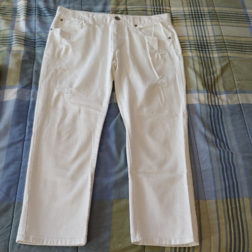 White Distressed Refuge Jeans
